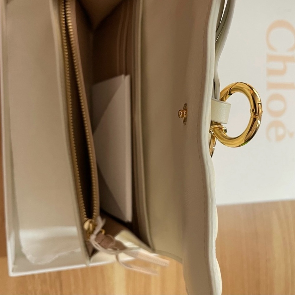 Chloe Ivory Quilted Leather wallet - Picture 4 of 5